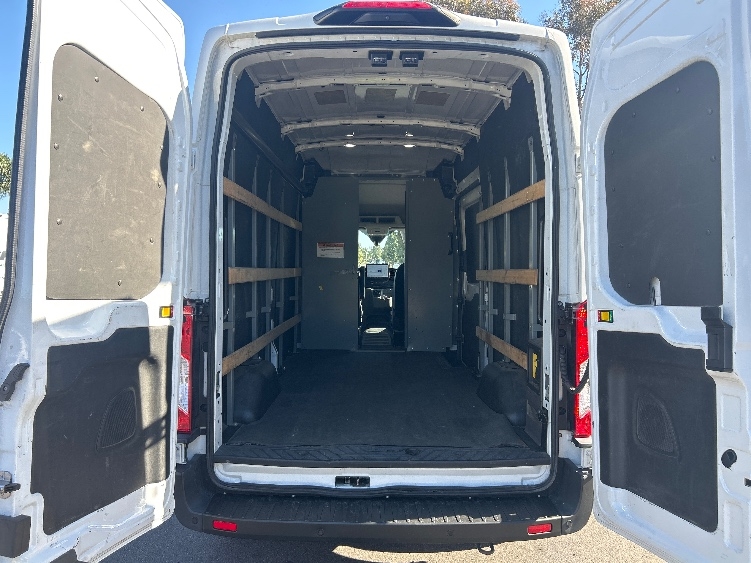 Used 2022 Ford E-Transit 350 - photo 11