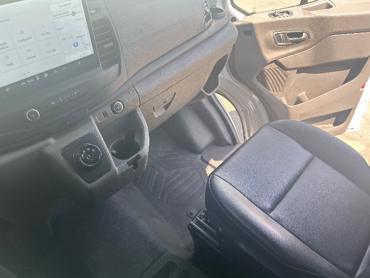 Used 2022 Ford E-Transit 350 - photo 21