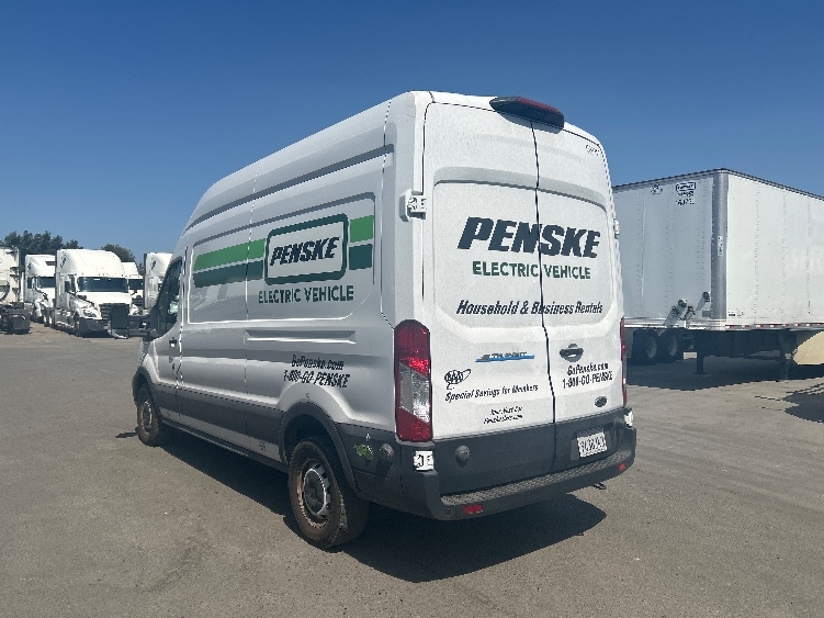 Used 2022 Ford E-Transit 350 - photo 27