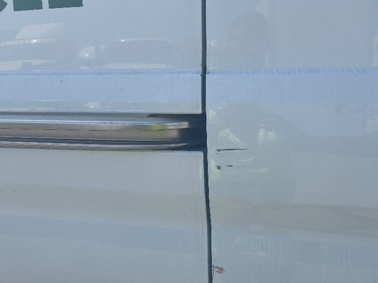 Used 2022 Ford E-Transit 350 - photo 30