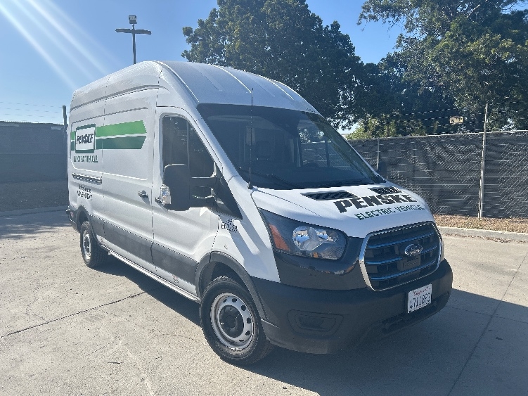 Used 2022 Ford E-Transit 350 - photo 1