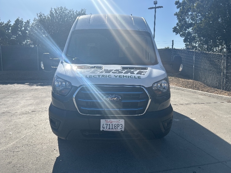 Used 2022 Ford E-Transit 350 - photo 2
