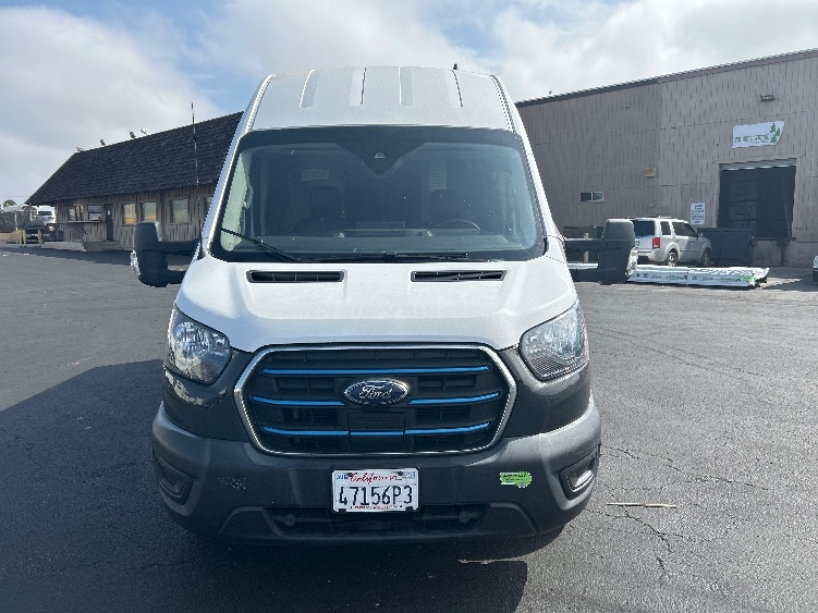 Used 2022 Ford E-Transit 350 - photo 2