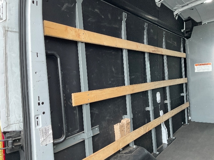 Used 2022 Ford E-Transit 350 - photo 12