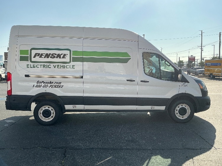 Used 2022 Ford E-Transit 350 - photo 15