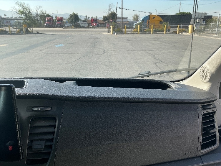 Used 2022 Ford E-Transit 350 - photo 21