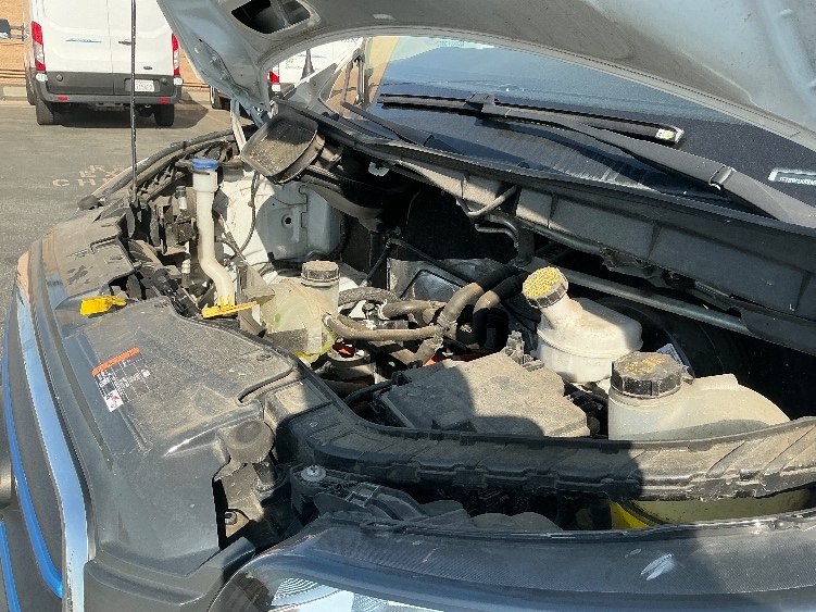 Used 2022 Ford E-Transit 350 - photo 24