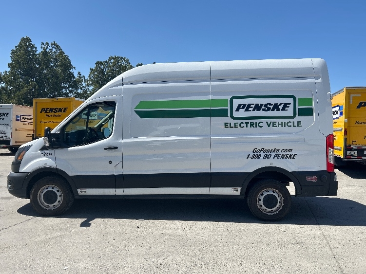 Used 2022 Ford E-Transit 350 - photo 6