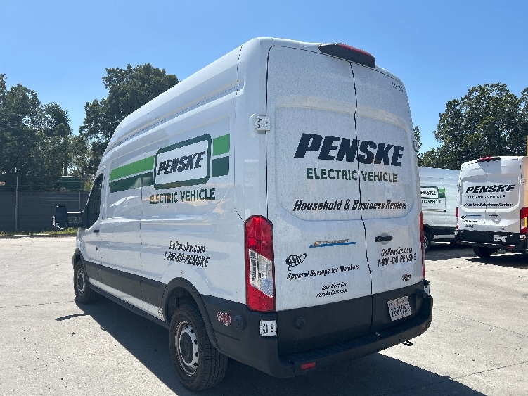 Used 2022 Ford E-Transit 350 - photo 8