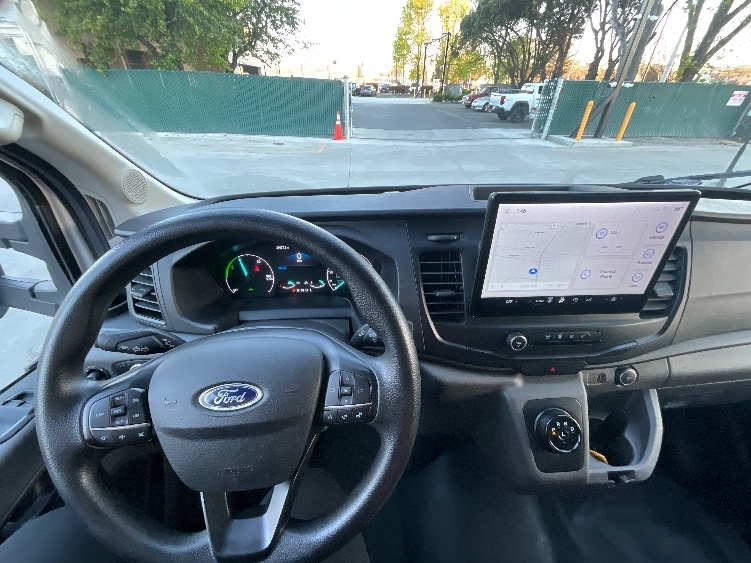 Used 2022 Ford E-Transit 350 - photo 20