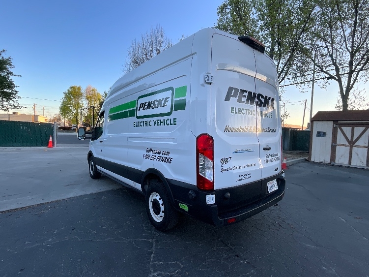 Used 2022 Ford E-Transit 350 - photo 27