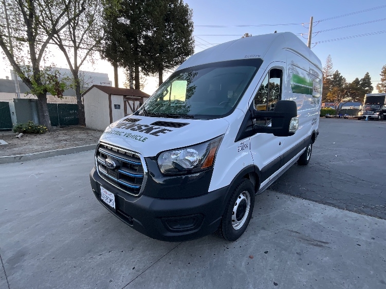 Used 2022 Ford E-Transit 350 - photo 5