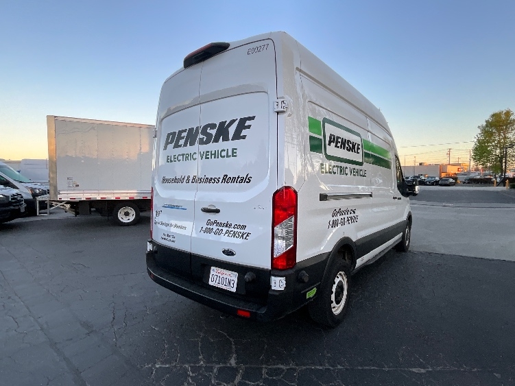 Used 2022 Ford E-Transit 350 - photo 15