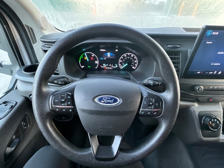 Used 2022 Ford E-Transit 350 - photo 20