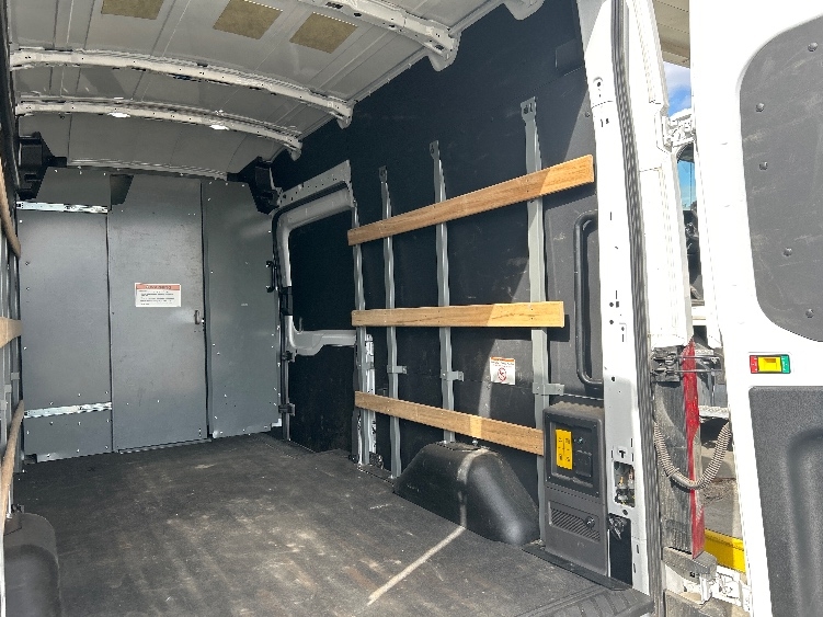 Used 2022 Ford E-Transit 350 - photo 12