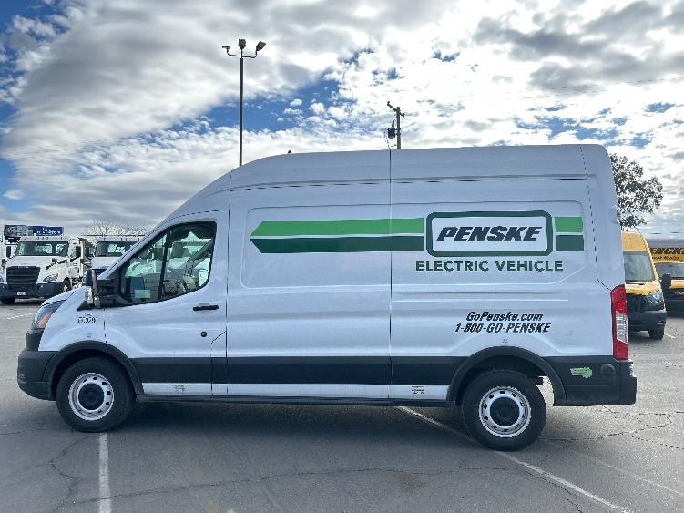 Used 2022 Ford E-Transit 350 - photo 6