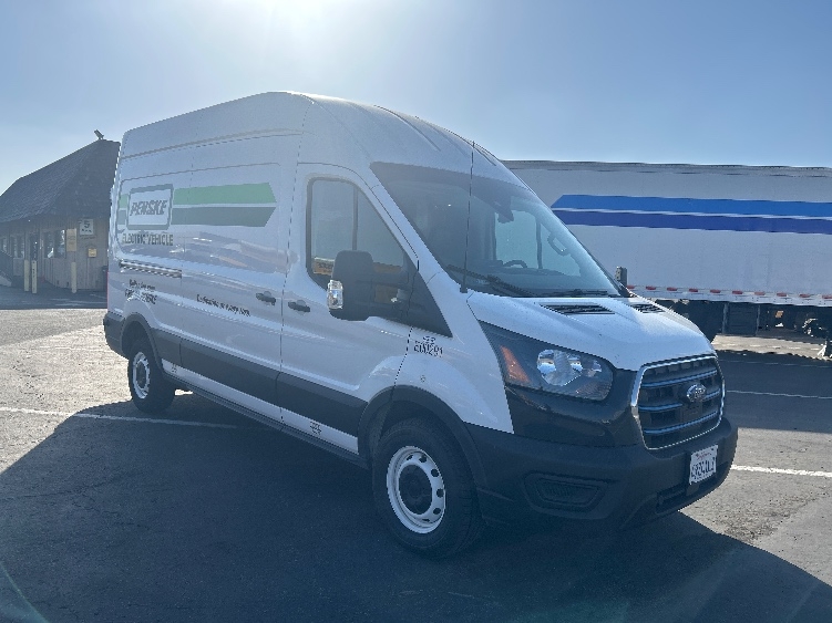 Used 2022 Ford E-Transit 350 - photo 1