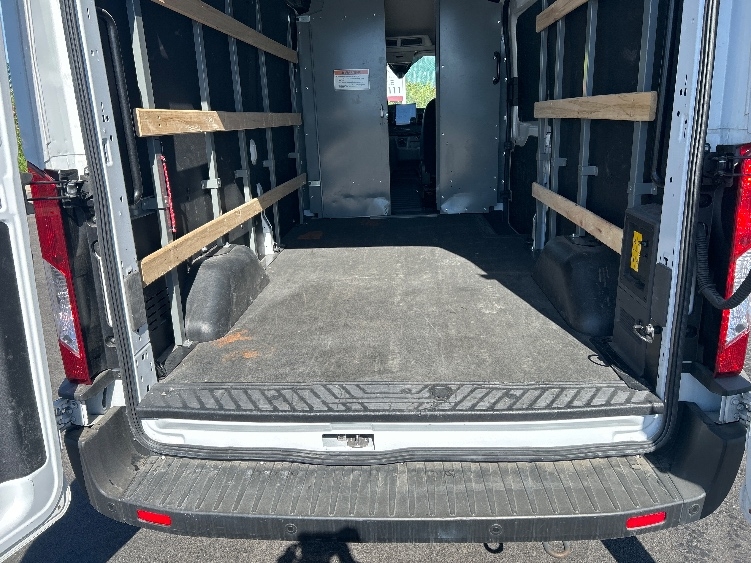 Used 2022 Ford E-Transit 350 - photo 12