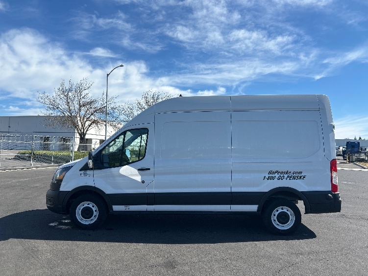 Used 2022 Ford E-Transit 350 - photo 6