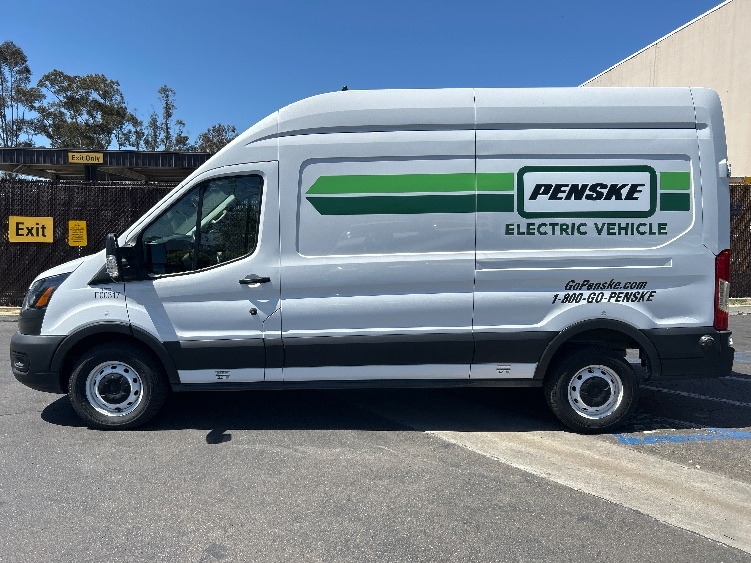 Used 2022 Ford E-Transit 350 - photo 6