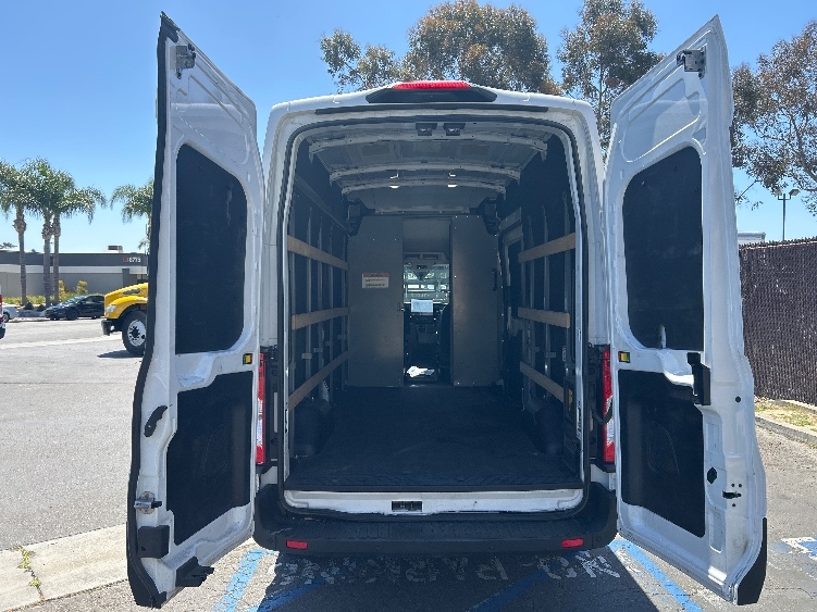 Used 2022 Ford E-Transit 350 - photo 10