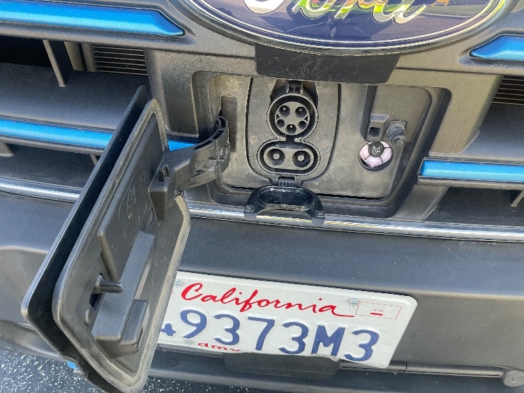 Used 2022 Ford E-Transit 350 - photo 26