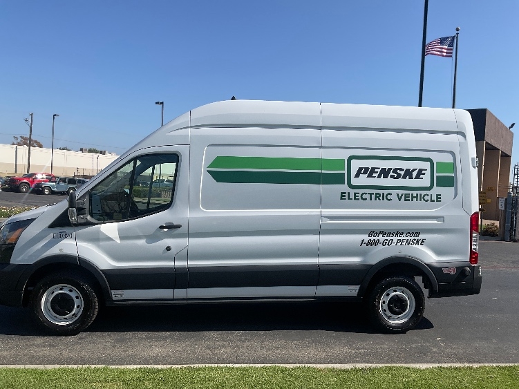 Used 2022 Ford E-Transit 350 - photo 6