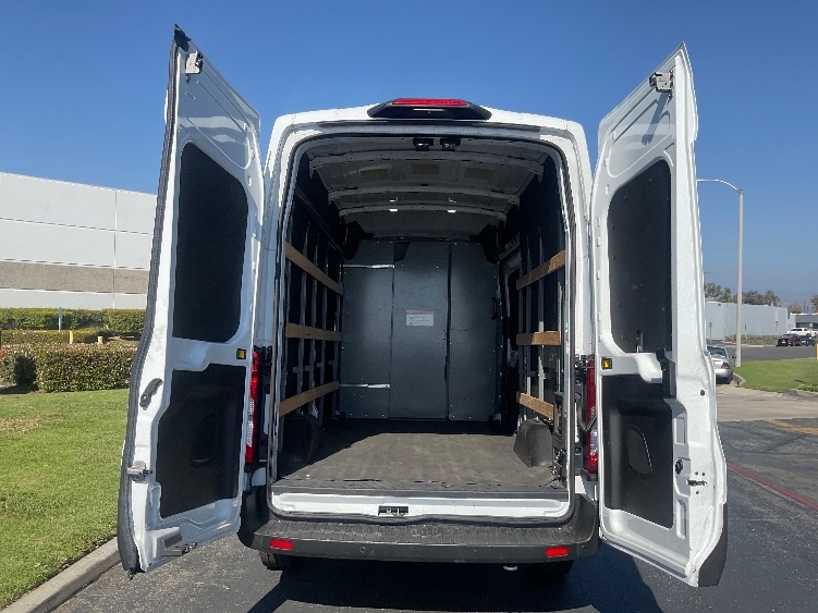 Used 2022 Ford E-Transit 350 - photo 9