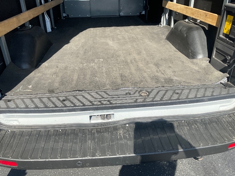 Used 2022 Ford E-Transit 350 - photo 10