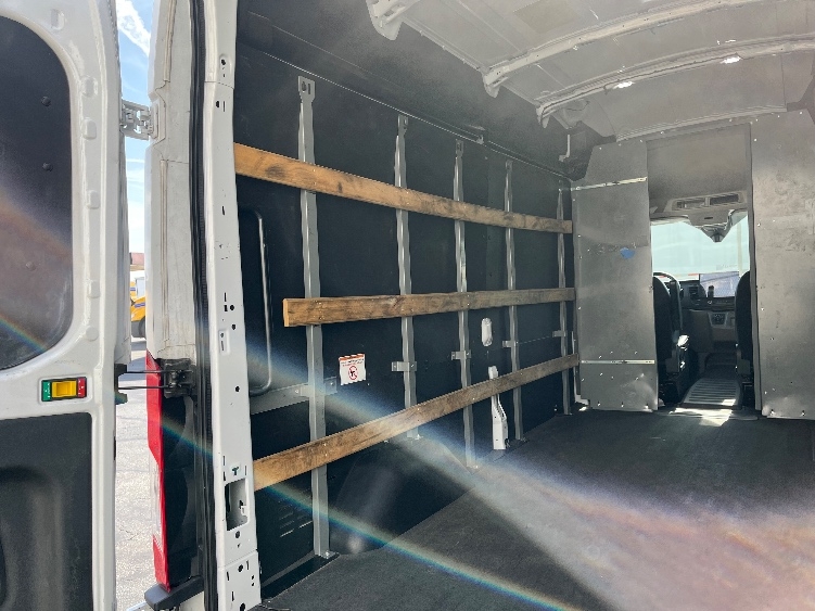 Used 2022 Ford E-Transit 350 - photo 12