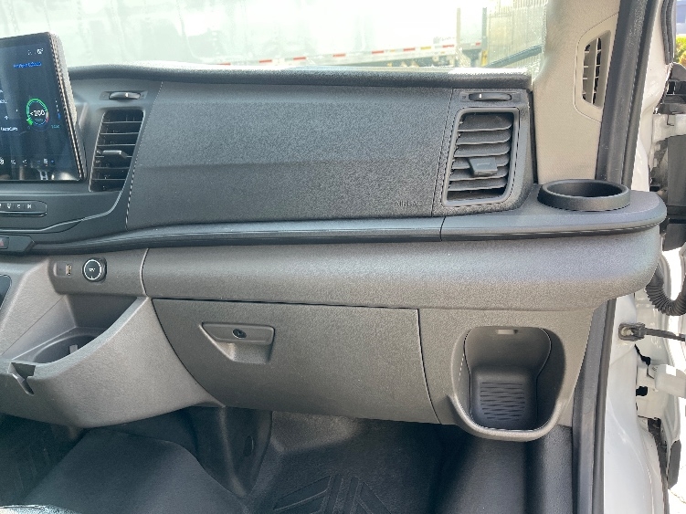 Used 2022 Ford E-Transit 350 - photo 21