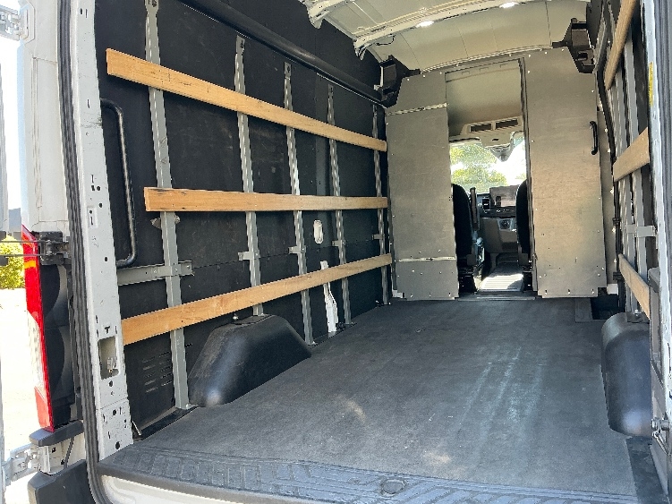 Used 2022 Ford E-Transit 350 - photo 13