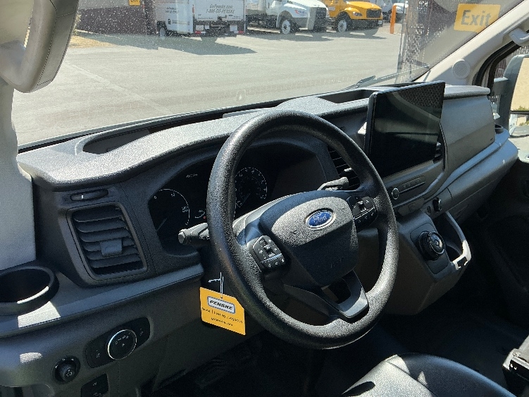 Used 2022 Ford E-Transit 350 - photo 19