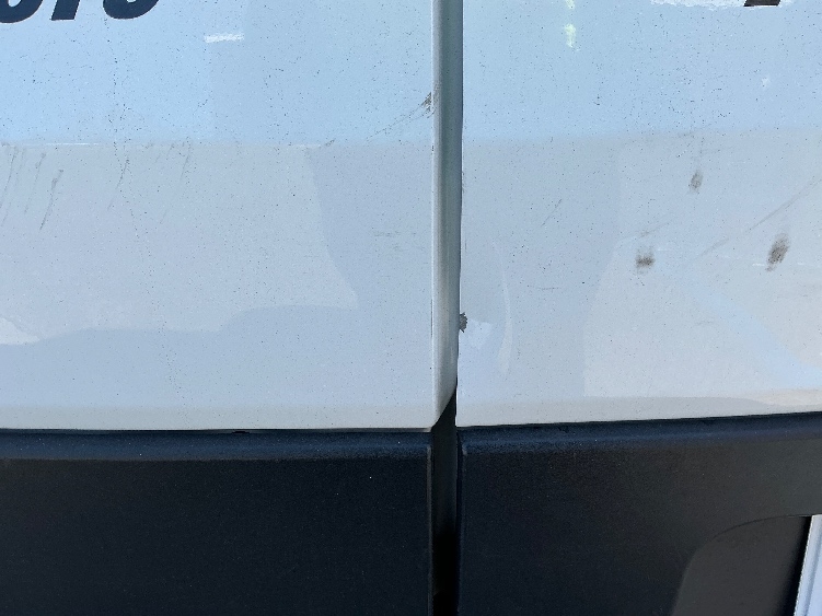 Used 2022 Ford E-Transit 350 - photo 28