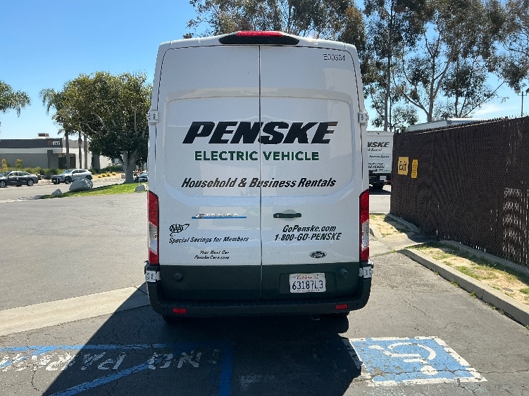 Used 2022 Ford E-Transit 350 - photo 9