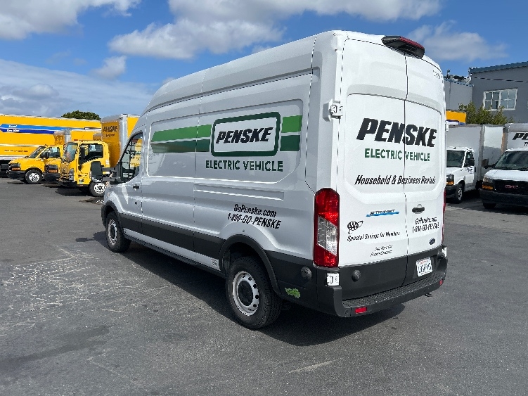 Used 2022 Ford E-Transit 350 - photo 8