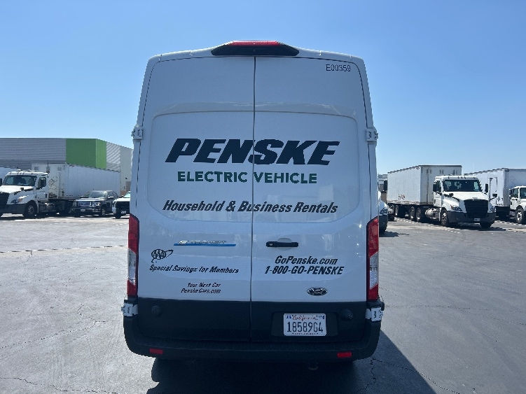 Used 2022 Ford E-Transit 350 - photo 8