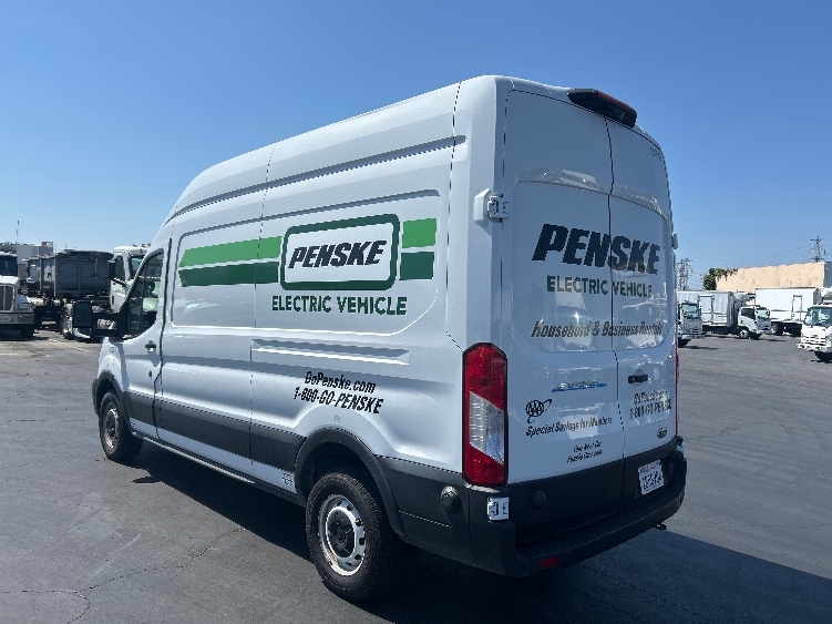 Used 2022 Ford E-Transit 350 - photo 9