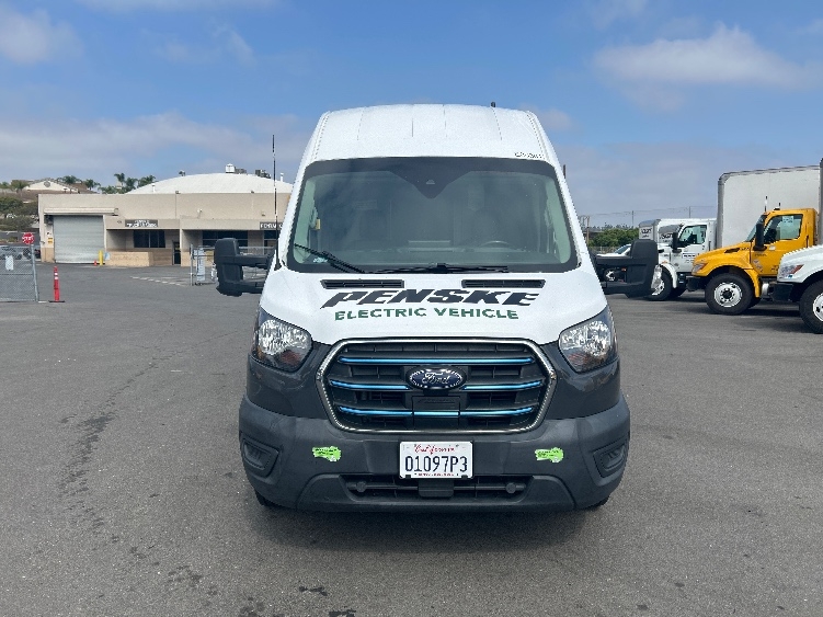 Used 2022 Ford E-Transit 350 - photo 2