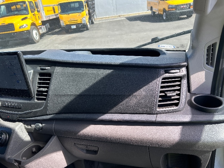 Used 2022 Ford E-Transit 350 - photo 22
