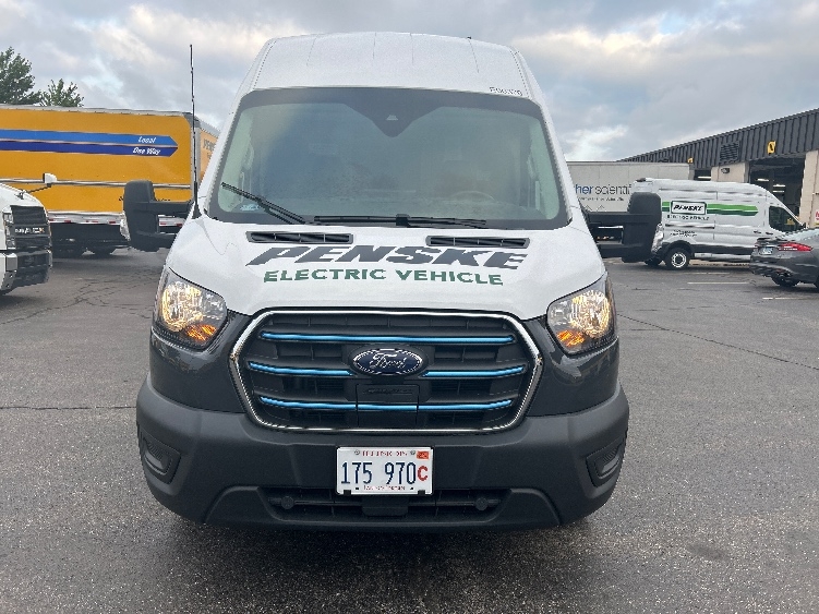 Used 2022 Ford E-Transit 350 - photo 2