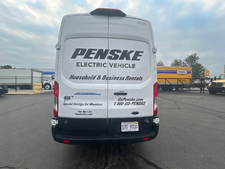 Used 2022 Ford E-Transit 350 - photo 9