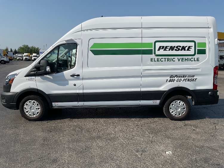 Used 2022 Ford E-Transit 350 - photo 6