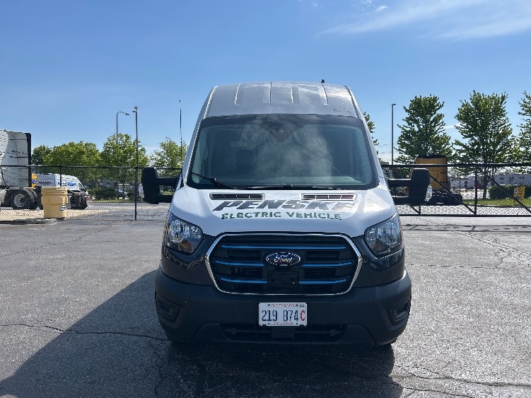 Used 2022 Ford E-Transit 350 - photo 2