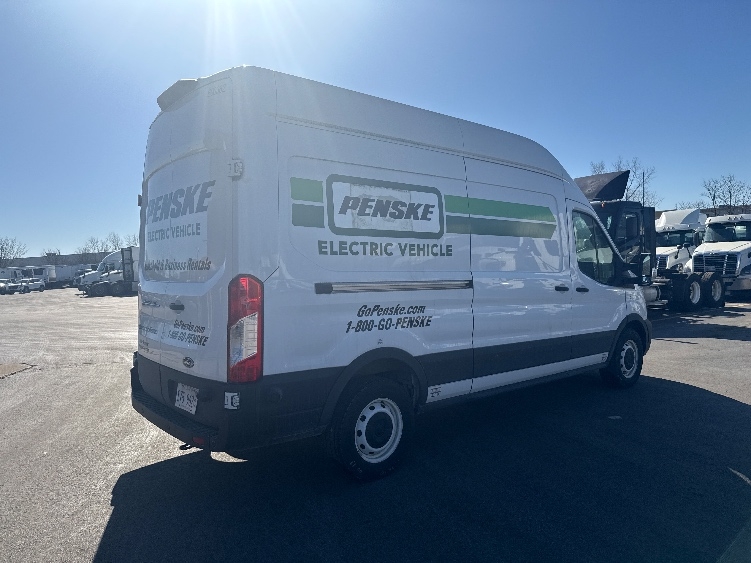 Used 2022 Ford E-Transit 350 - photo 13