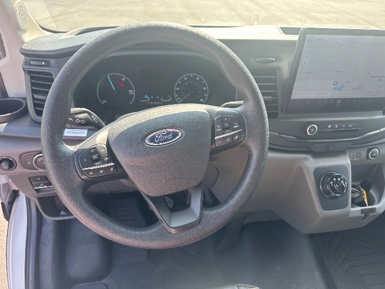 Used 2022 Ford E-Transit 350 - photo 18