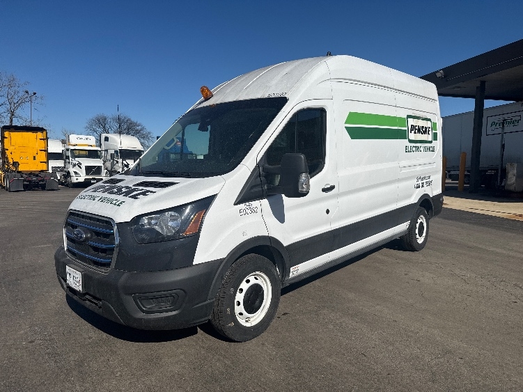 Used 2022 Ford E-Transit 350 - photo 2
