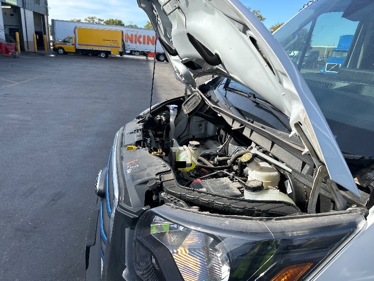 Used 2022 Ford E-Transit 350 - photo 24