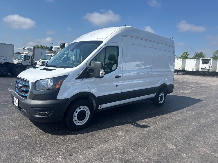 Used 2022 Ford E-Transit 350 - photo 26