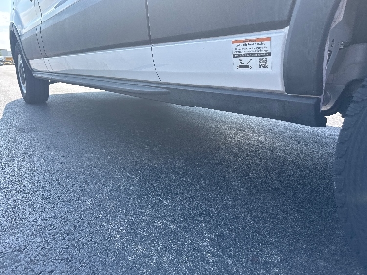 Used 2022 Ford E-Transit 350 - photo 6